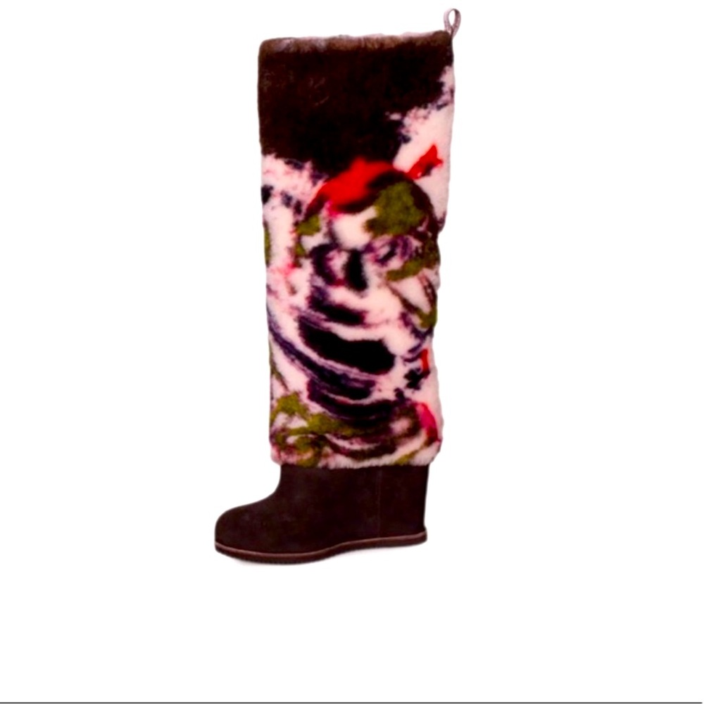 Ugg x Claire Tabouret Suede boots RARE